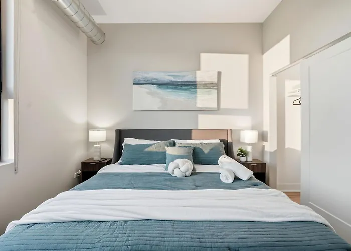 Apartment Edgewater With Free Parking Gym Modern Living Chicago